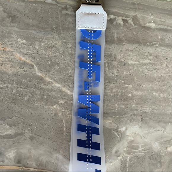 AUTHENTIC Off -White Industrial Keychain
Blue/Translucent  Designer Virgil Abloh - Picture 3 of 11
